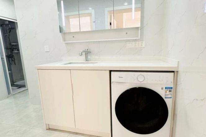 caoyang rd 1Br with big living room@L3/4/11/14