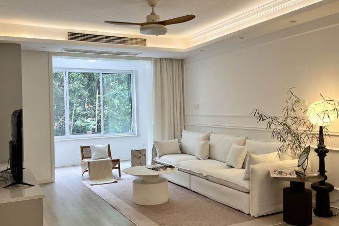 weining rd 3BR with a garden @L2