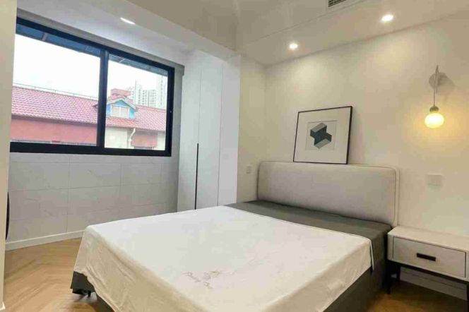Spacious&Modern 1Bdr 1Bath Apt+5F Walk Up/L2+11 Jiang Su Rd+Zhong Shan Park+Large Closets