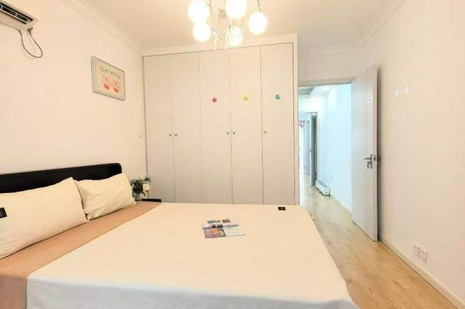 Nice&bright 2br/1lr @changping rd sta 8.3k