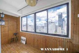 Modern&Bright&Spacious 2Bdrs 1Bath Apt+Jing An Temple+Stunning View+Large Balcony