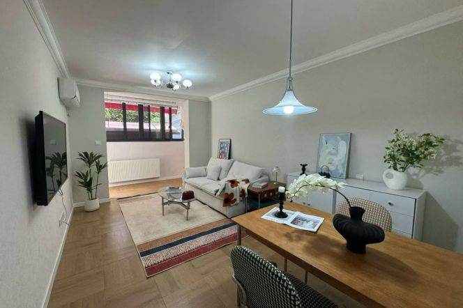 Near Jing'an Temple, 1br, a private yard, a storage room, pet friendly| L2/7/14
