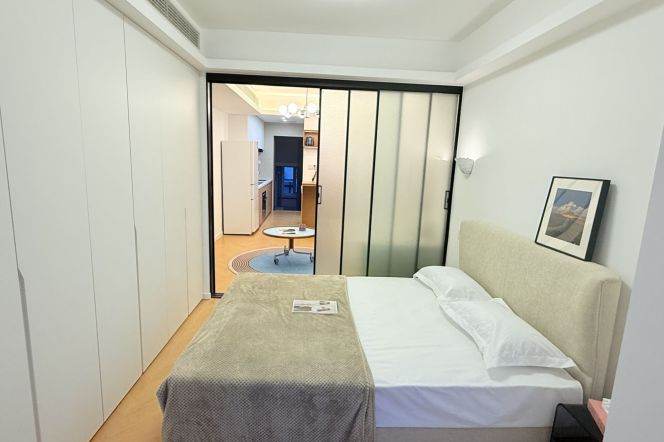 Newly renovated 1br Nr Jiashan road line 9/12