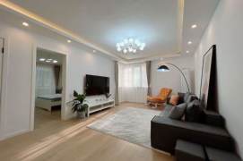 13.5k Clean 2Br Nr Wuning Rd.line13/14