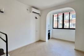 Brand-new&Cream-style, 2Br Elevator, Jiang su road, L2/11