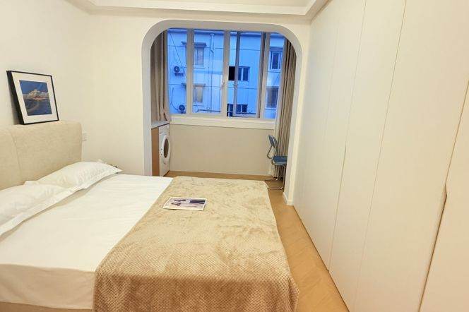 Newly renovated 1br Nr Jiashan road line 9/12