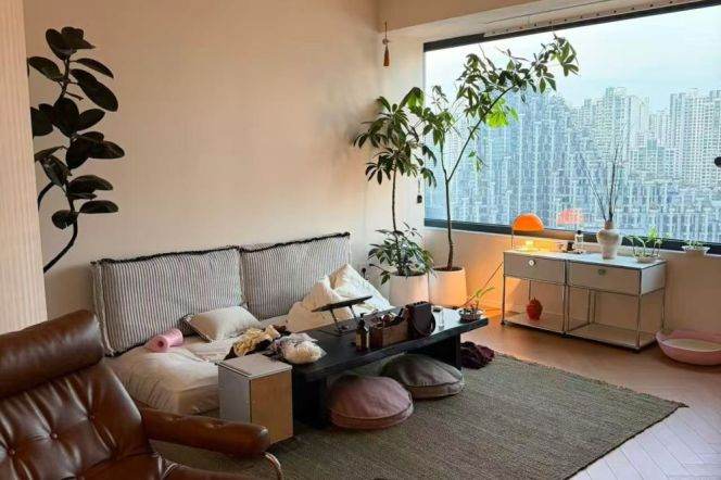 Jing'an Suzhou Creek 128sqm spacious 1Br 1cloakroom wt floor heating