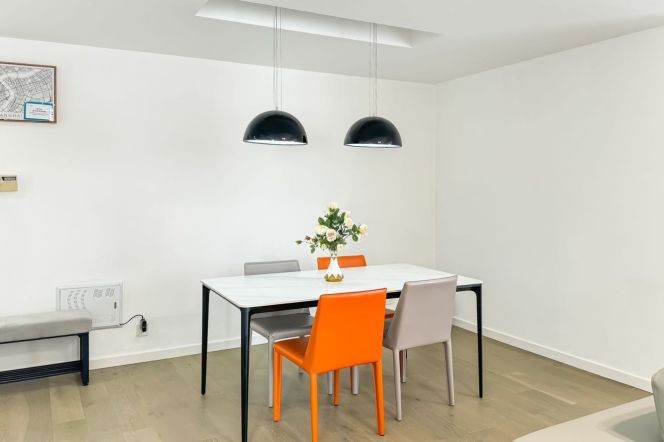 2BR/Xujiahui/Good lighting/Near Metro/
