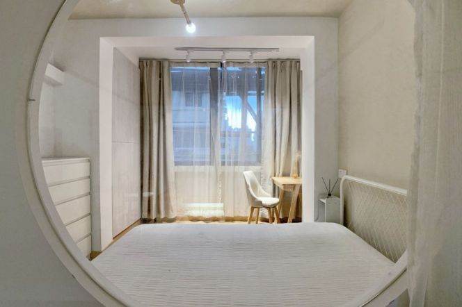 Modern 1br Nr Changning road metro line 7