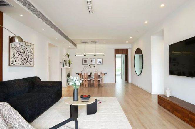 Suzhou creek view! Good natural light, 3Br 2Ba, Xinzha road/Qufu road, L1/8/12
