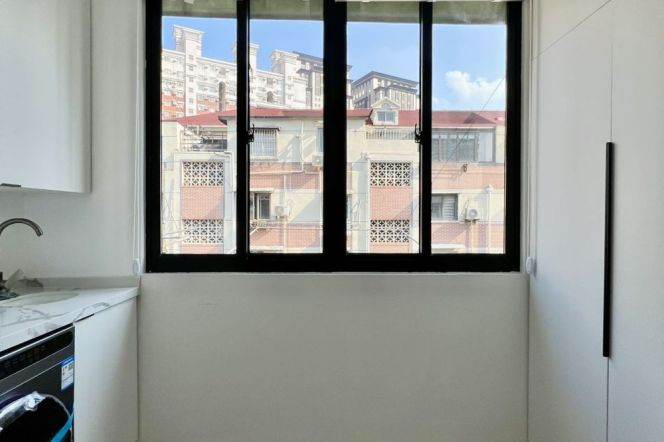 Brand-new&Cream-style, 2Br Elevator, Jiang su road, L2/11