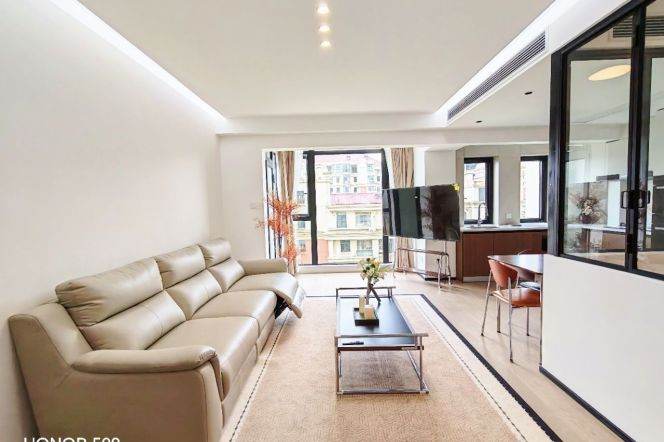 Newly renovated&quiet, 3Br 2Ba Duplex, Zhongshan park, L2/3/4