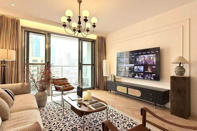 Spacious 2Br 2Bathr with floor heating and open baclony Nr Changping Rd.line7