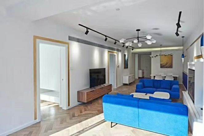 Huangpu Laoximen 160 sqm modern 3 br Apt &floor heating &bathtub for 20K
