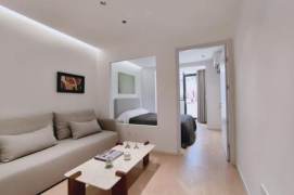 Newly renovated 1br +balcony Nr yishan road M3/4/9