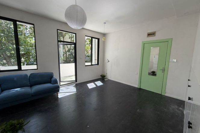 Big Balcony Green view 1BR APT Yongjia Rd 7.5k
