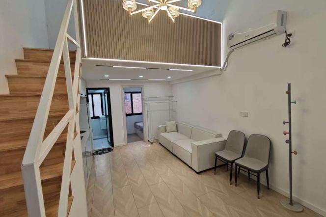 Great value 2BR with terrace nr jiang su rd & jing an temple station for long&short rental