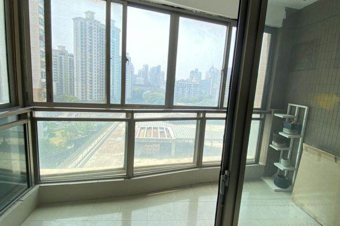 Nice compound 2Brs/2Lrs/1Bt apt nr Wuning rd,M13/14