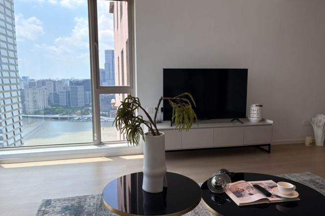Modern decorated 1bedroom with river view and floor heating in Pudong