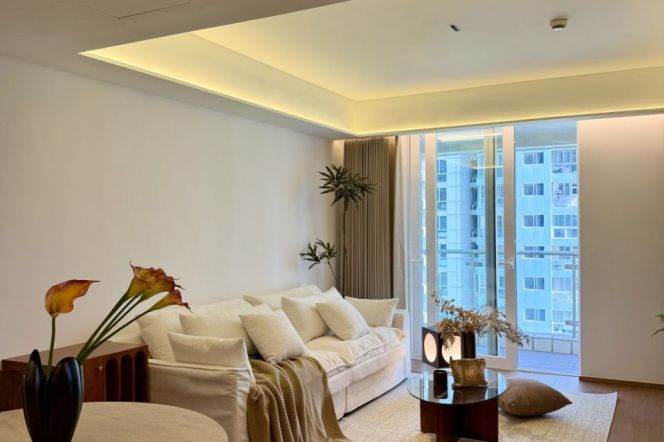 Modern decoration 2brs with floor heating and balcony  belong to Tianzifang area 