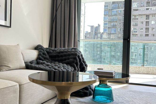 Modern decoration 1bedroom with balcony and river view nearby Huang pu river