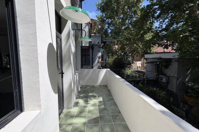 Big Balcony Green view 1BR APT Yongjia Rd 7.5k