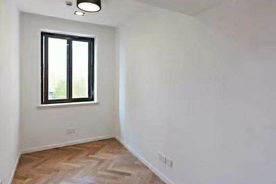 Huangpu Laoximen 160 sqm modern 3 br Apt &floor heating &bathtub for 20K