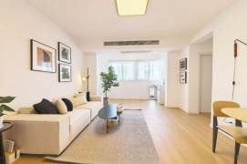 Elevator 2BR - Zhaojiabang Rd - 3 mins walk to Line 9/12 Jiashan Rd