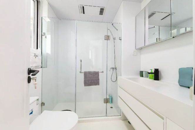 modern big 2brs 2baths near line 9and 12 and Tianzifang SML mall asking 20K
