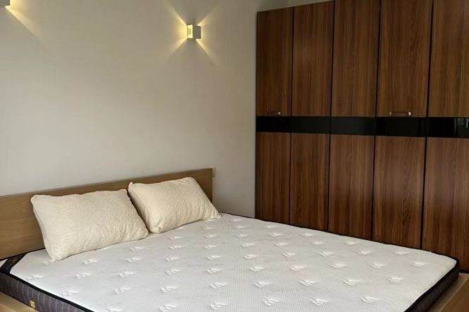 1bedroom with balcony, near subway L4,6Lancun ,Pudu Plaza and Renji Hospital