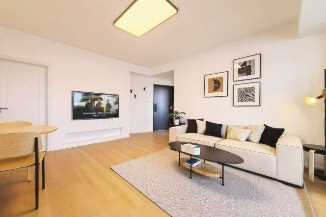 modern big 2brs 2baths near line 9and 12 and Tianzifang SML mall asking 20K