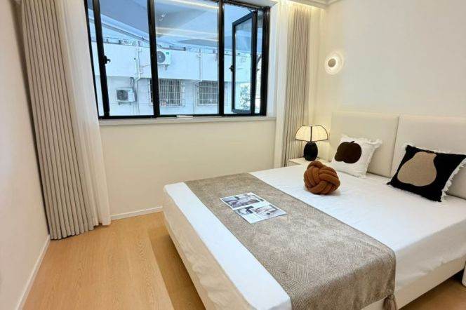 jiaotong university station one bedroom