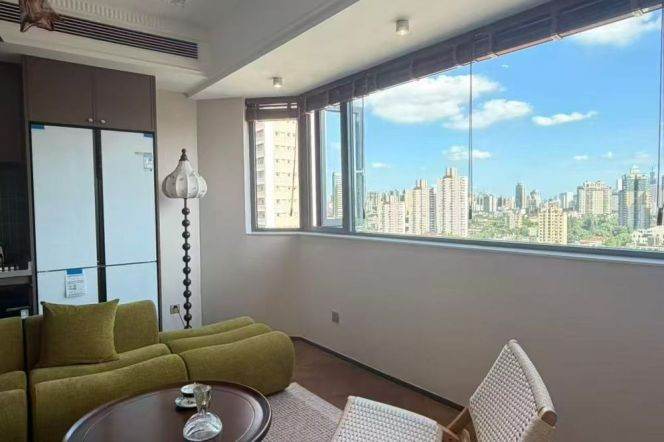 Nice 2BR APT Elevator Changle Rd Wulumuqi Rd 16k 