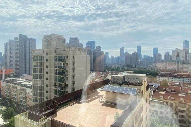 Nice compound/modern 1br 2lr/Good view/big living room,Changshou rd@L13/7