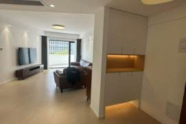 3 Brs, 2 Baths with Open Balcony/Central ac/Floor heating/Oven, 140 sqm @ Jiaotong uni L10&11