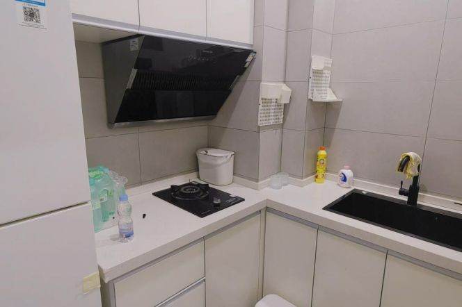 Unique & Modern loft 1-bedroom near NYU shanghai+ Wellington shanghai. L 6/8/11