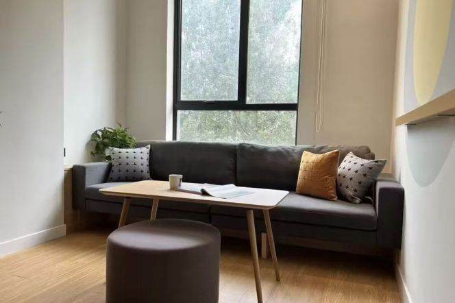 1Large Studio near line 8 Huang'xing Park and Fu'dan Uni can long and short term lease