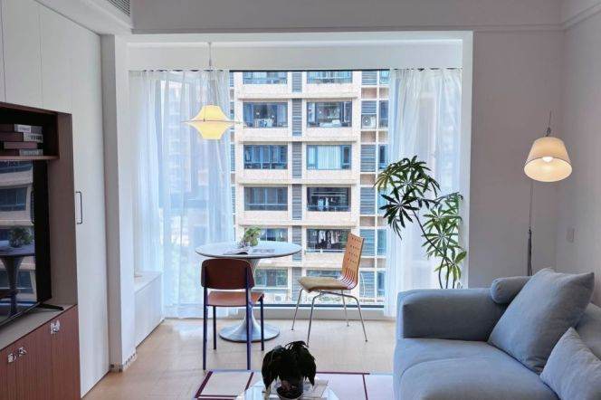 2 Brs with Brand-new Dec/Floor heating/Oven/Dish washer, 100 sqm @ Weining metro L2