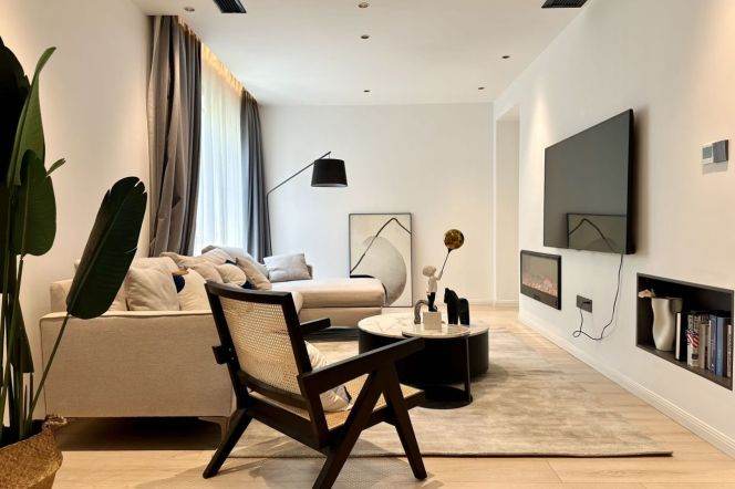 modern big 4brs independent house nice garden floor heating in Hongqiao near Zoo