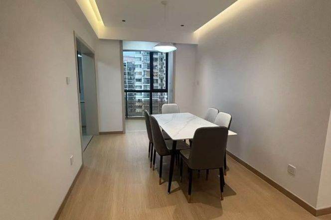 Gubei spacious & stunning 3-bedroom 2bt with 24k