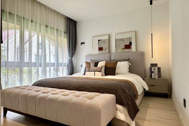 modern big 4brs independent house nice garden floor heating in Hongqiao near Zoo