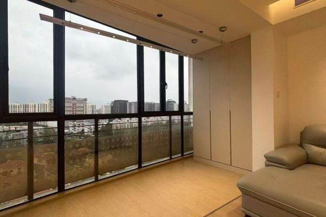Gubei spacious & stunning 3-bedroom 2bt with 24k