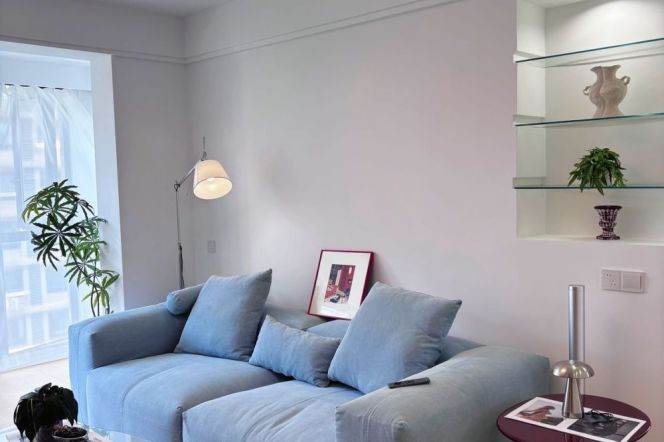 2 Brs with Brand-new Dec/Floor heating/Oven/Dish washer, 100 sqm @ Weining metro L2