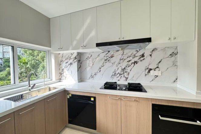 brand new 3brs floor heating brand new furniture near line 9 century park 24.5K