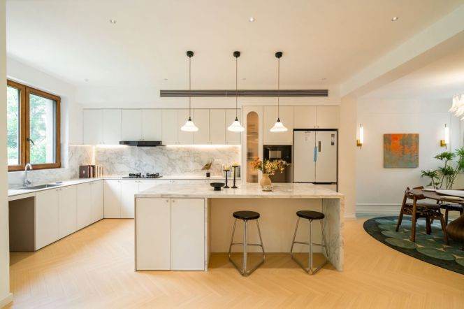 modern 4brs house floor heating nice garden near German school 43K