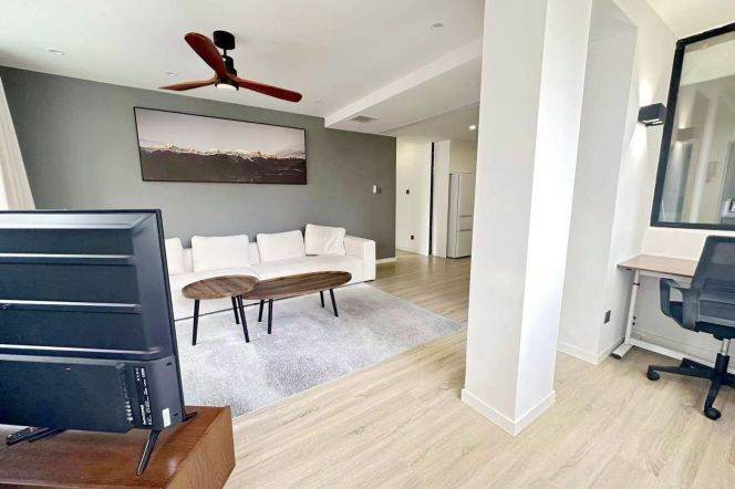 Precious Hengshan Rd Historical Apt with Wallheating,Niew 10K  