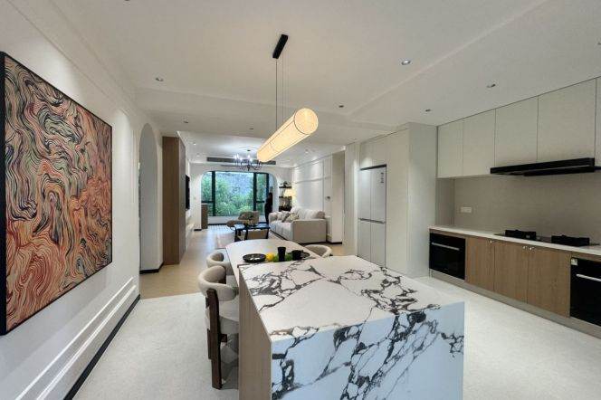 brand new 3 brs floor heating brand new furniture near century park line 9 