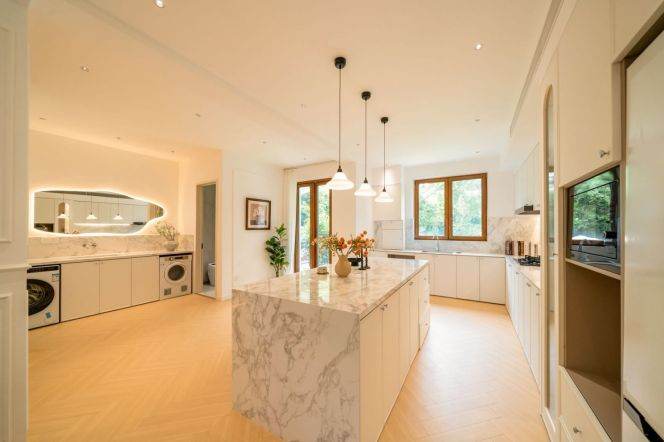 modern 4brs house floor heating nice garden near German school 43K