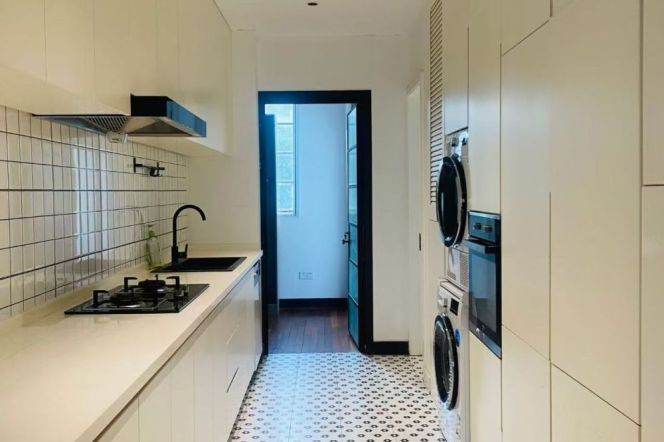 modern big 3brs lane house open balcony near Jing an temple 