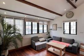 Spacious 2BR 2bath Old Lane house near Line9 Dapuqiao 